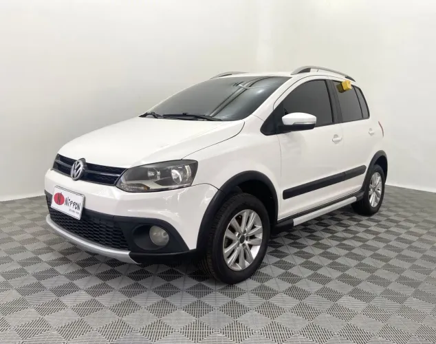 Volkswagen Crossfox 1.6 MI Total Flex 8V 5P 2013