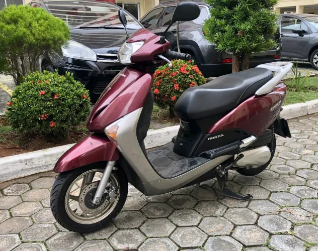 Lead 2012 automática, aceito troca, parcelo no cartão!