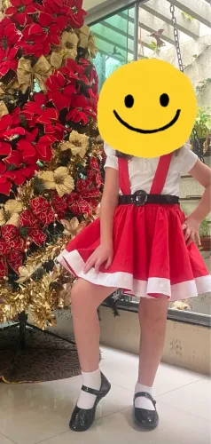 Saia com suspensório e gorro natal