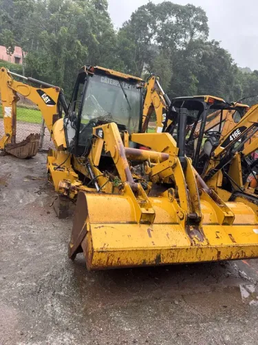 Sucata Caterpillar 416E Disponível Para Retirada de Peças
