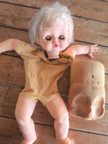 Peças boneca antiga