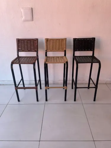 BANQUETAS EM FIBRA EM FERRO
