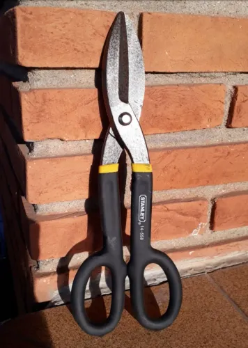 Tesoura Multiuso Stanley FAVOR LER A DESCRIÇÃO!<br>