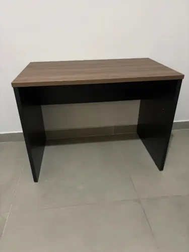 Mesa de Escritório - Escrivaninha - Tamanho Pequeno