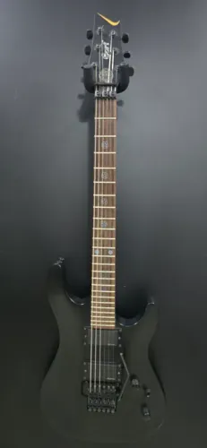 Guitarra Cort EVL-4 Super Strato de Alta Performance (aceito trocas)
