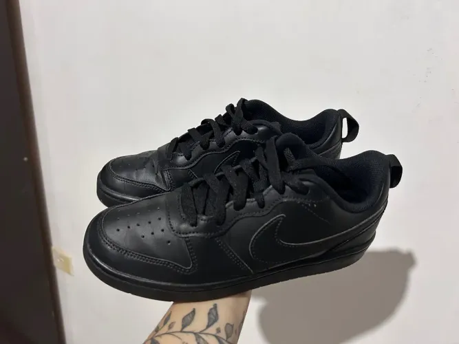 Tênis Nike Court Borough Low - Preto