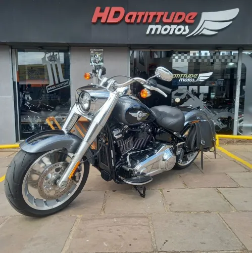 Harley - Davidson Fat Boy - FLFBS - 2021 - 5.300km