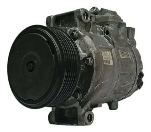 Compressor de Ar Condicionado Audi A4 2.0 TFSI 2011 Gasolina Com Detalhes