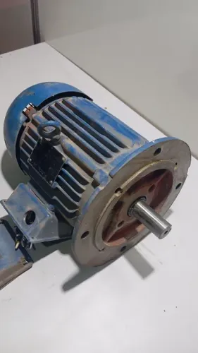Motor elétrico 5 c