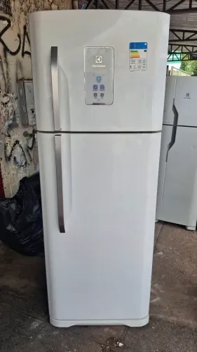 GELADEIRA ELECTROLUX DUPLEX FROST FREE SEMI-NOVA