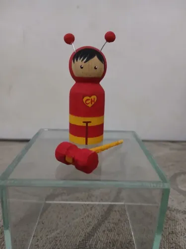 Boneco Peg Dolls - Chapolin Colorado