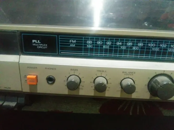 Vintage 3 x 1 Philco Hitachi toca discos vinil ok
