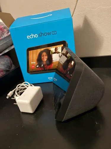 Alexa Echo Show 8 (2 geração) - tela grande 