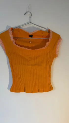 Blusa Cropped Canelada Laranja com Renda - Feminina
