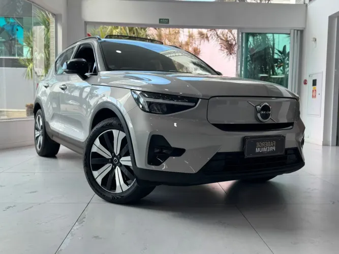 Volvo XC40 XC 40 Recharge Pure Eletric (elétrico) 2023