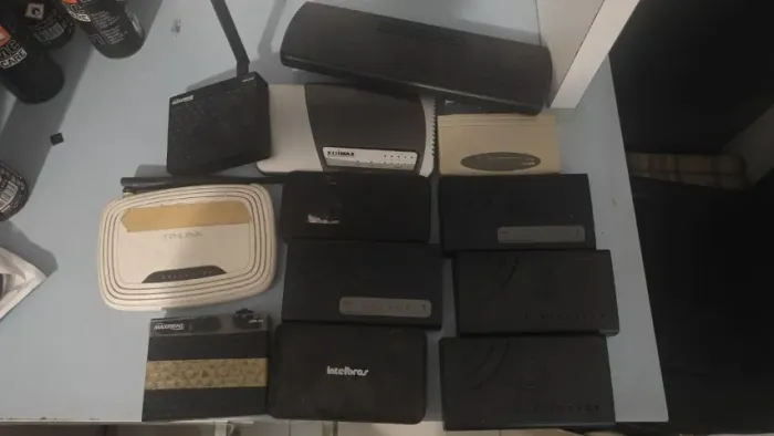 Diversos switch e roteadores - Muito barato - 12 equipamentos