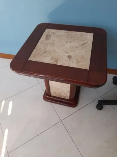 Mesa de Mogno e Marmore