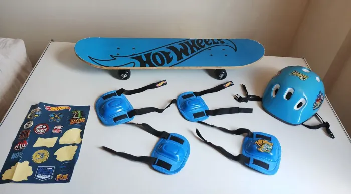 Skate com Acessórios Hot Wheels Seminovo
