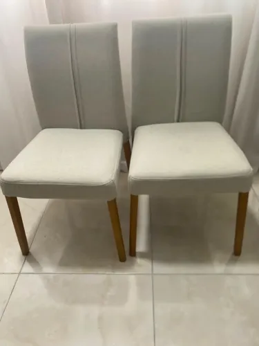 Vendo 4 cadeiras lindas