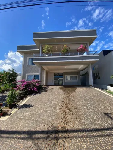 SOBRADO DE ALTO PADRÃO À VENDA NO CONDOMÍNIO MIRANTE DO LAGO