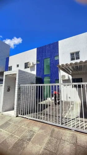 Apartamento com 2 dormitórios à venda por R$ 150.000 - Paratibe - João Pessoa/PB