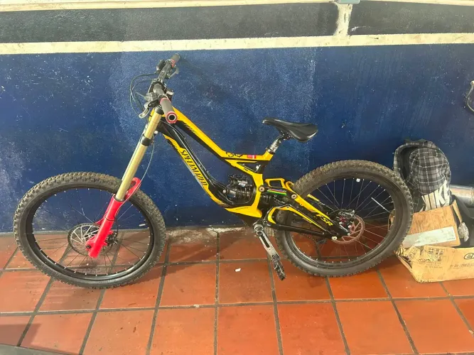 Specialized demo 8 2013