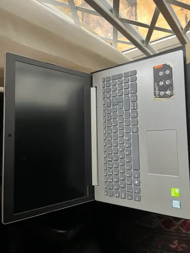 Notebook Lenovo Ideapad 320 (PIX1100)