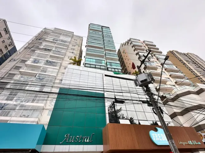 Apartamento 3 quartos, Centro, Balneário Camboriú, mobiliado, prédio frente mar