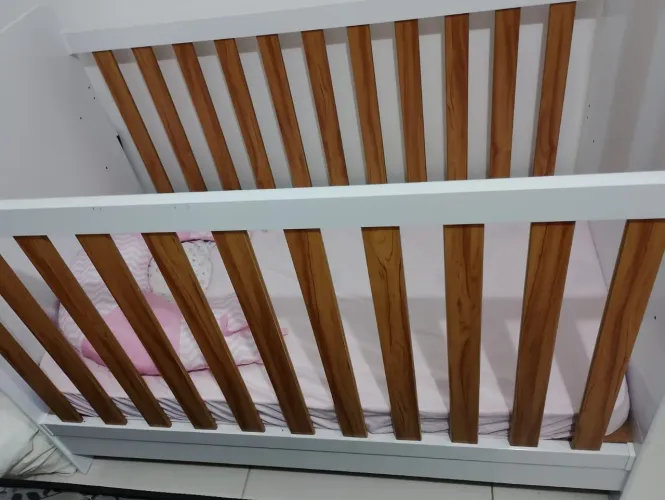 Berço bem conservado