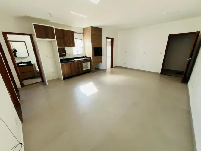 OPORTUNIDADE RARA DE LOCAÇÃO ANUAL NO CENTRO DE GAROPABA!   Apartamento NOVO disponível pa