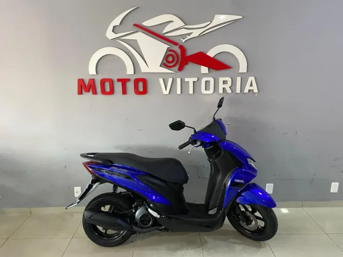 YAMAHA Fluo automática 2024 única dona e baixo km