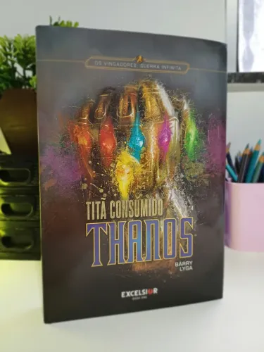 THANOS: TITÃ CONSUMIDO livro capa dura