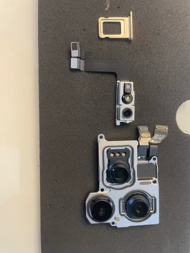 Iphone 15 Pro Max - originais retiradas