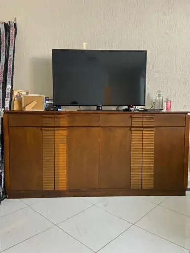 Buffet madeira maciça - em imbuia !