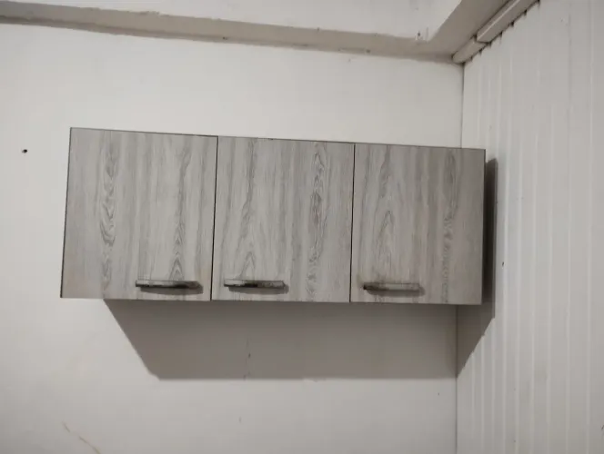 Um aéreo e um balcão