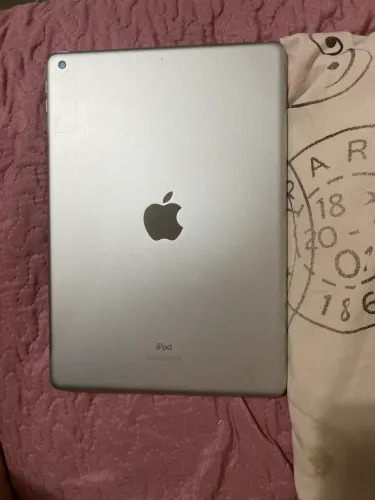 Ipad geração 9. Pouco usado. 64GB