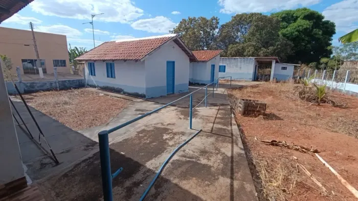 Área a venda em Novo Brasil