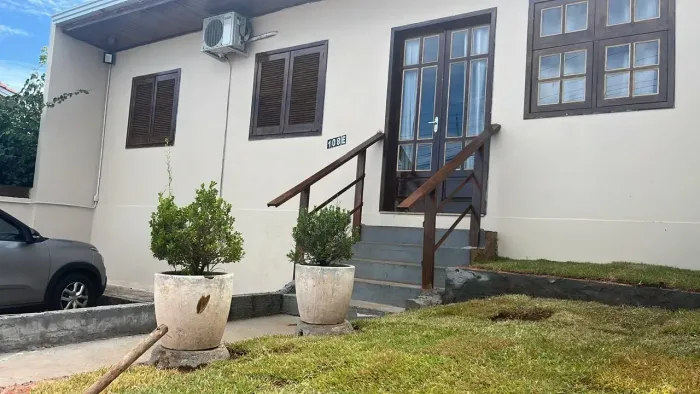 Casa para venda tem 107 metros quadrados com 3 quartos em Paraíso - Chapecó - Santa Catari