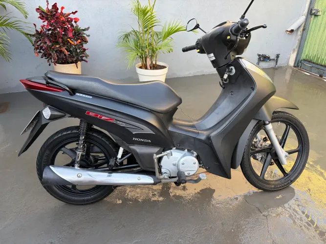 Honda biz 125 super conservada