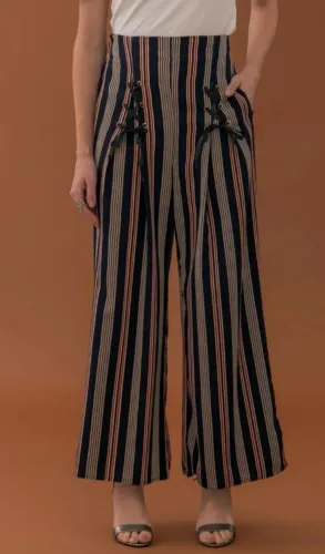 Calça listrada pantalona curta pantacourt