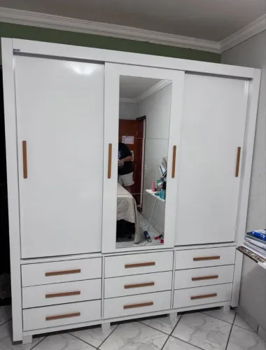 Guarda roupa 3 porta(1 com espelho)9 gavetas Novo a pronta entrega