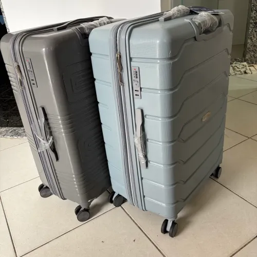 250 cada - Malas Grandes de Viagem para 23kg