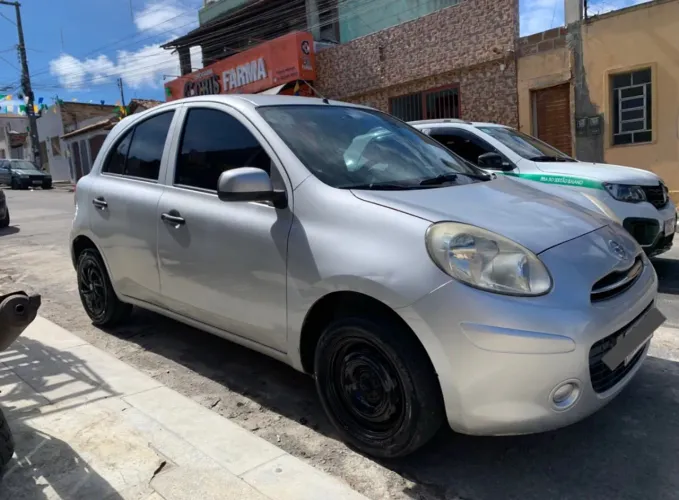 Nissan March S 1.0 16V Flex Fuel 5P 2012