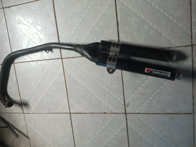 Vende-se kadron da marca coyote