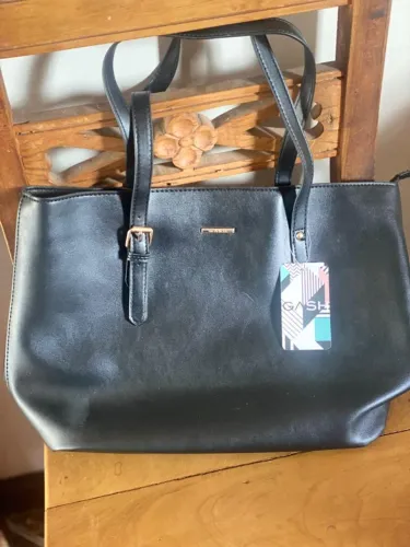 Bolsa de Mão Em Couro