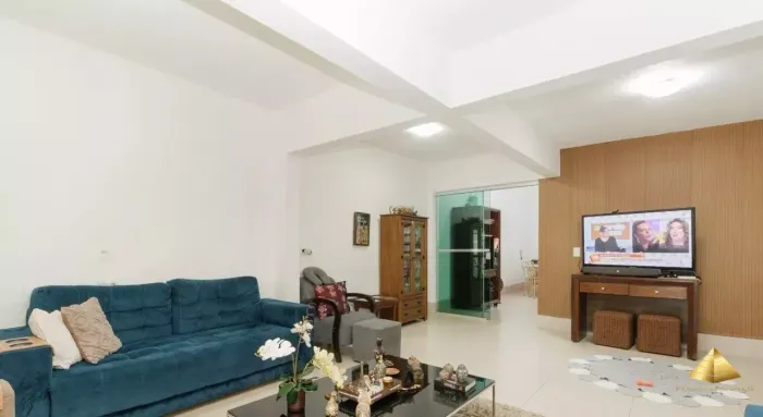 Sobrado para venda, 5 quarto(s), Canelas, Varzea Grande