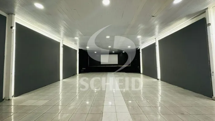 Galpão comercial de 250m2 em ótima localização no Parque Regina