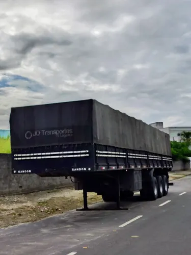 Vendo ou troco LS graneleiro Randon 2010