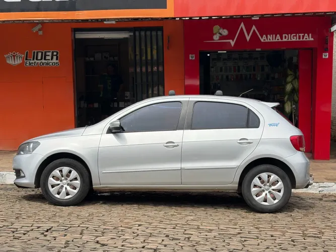 Volkswagen Gol Geração VI Comfortline 1.0 8V Total Flex Mec. 4P 2015