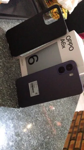 Vendo celular novo comprei na loja 2 mês de uso 